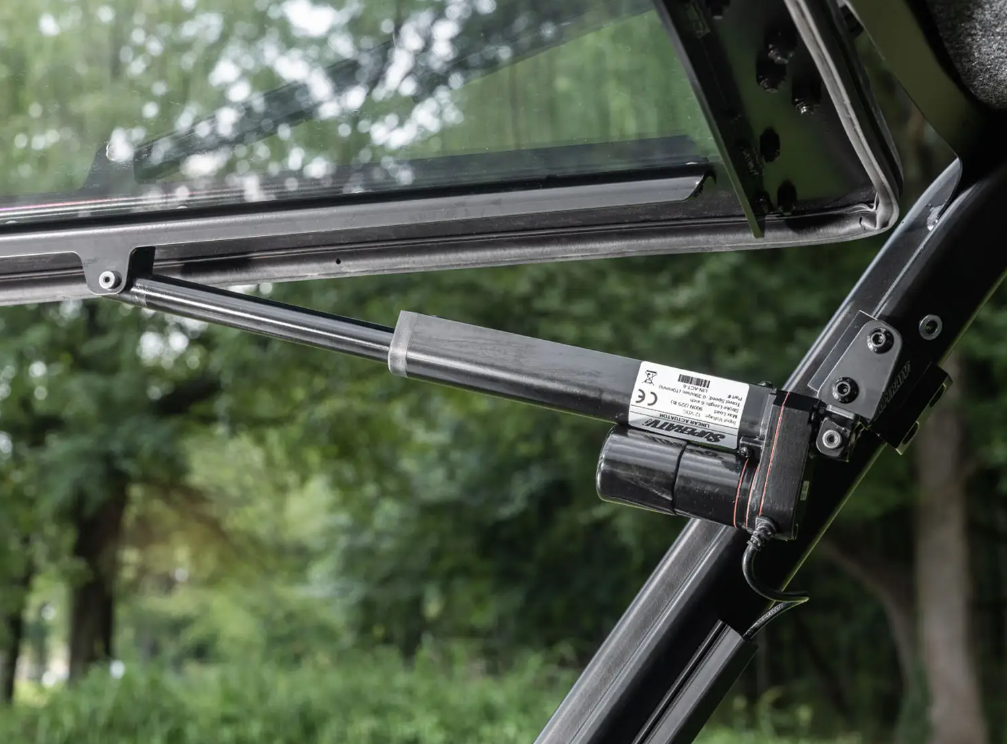 SuperATV Maxdrive Power Flip Windshield For Polaris Ranger XD 1500 2024+ - Image 4
